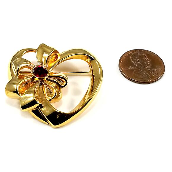 Vintage Avon Brooch Pin, Heart Shaped, Red Rhinestone, January Birthstone - Picture 4 of 10